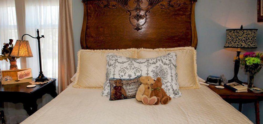 Westphal Mansion Inn Bed & Breakfast Hartford Экстерьер фото